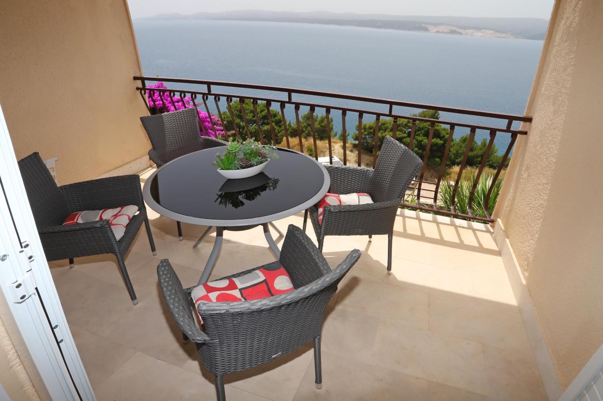 Apartments Edita & Robert ロクヴァ・ロゴズニツァ エクステリア 写真